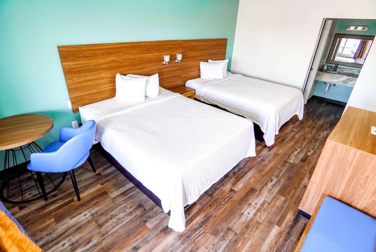 Beyond Stay Hotel Victorville Downtown Exterior foto